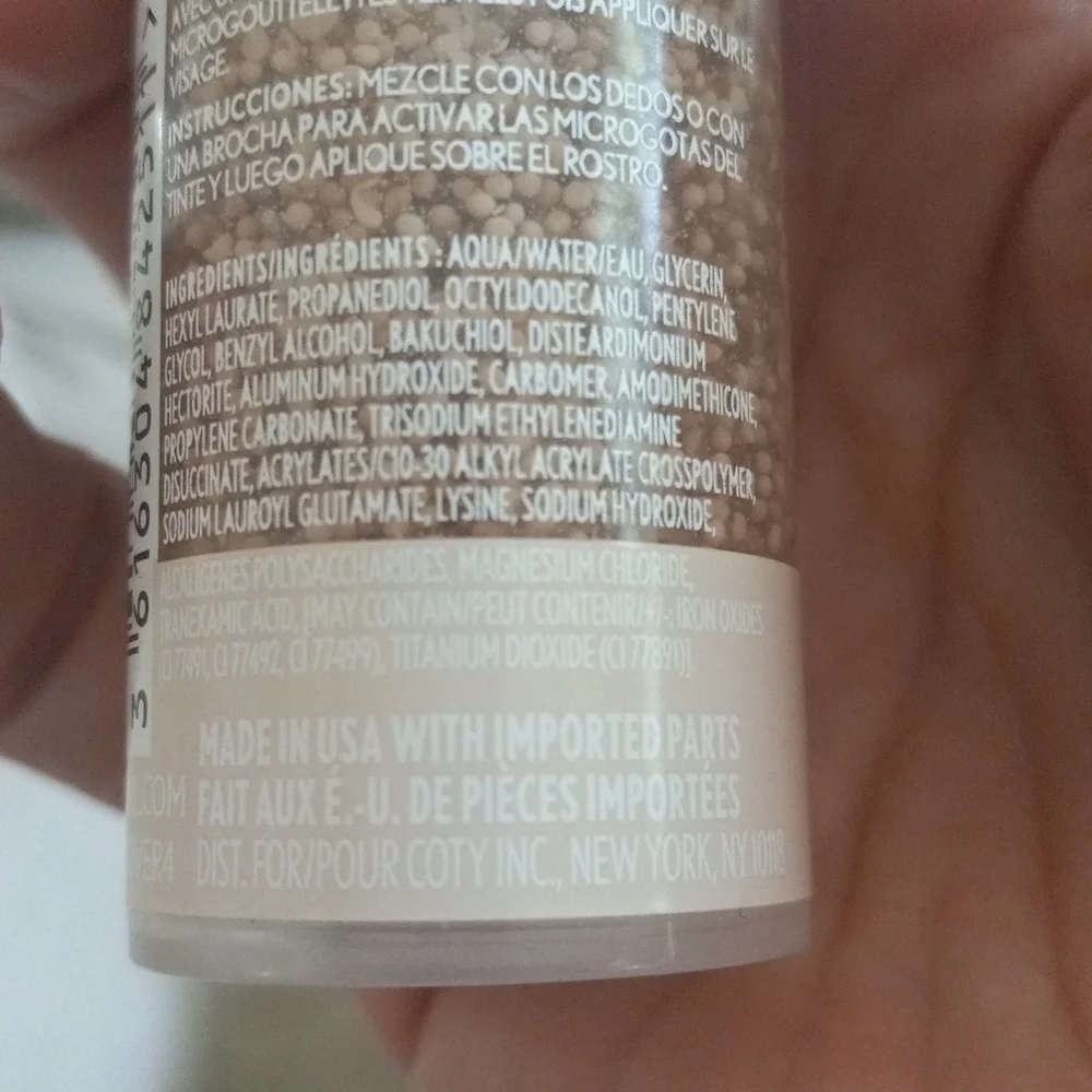 Covergirl Simply Ageless Skin Perfector Essence Foundation Sheer Tint, Radiant
